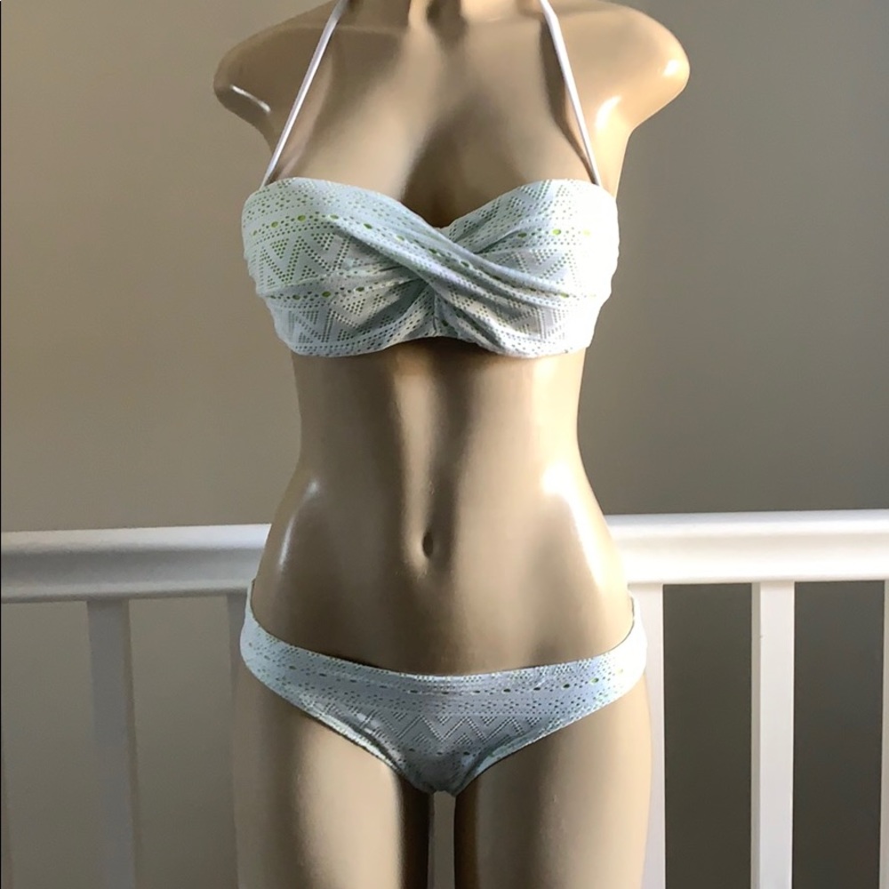 ❤️❤️Bawdey 2 pieces white bathing suit size M